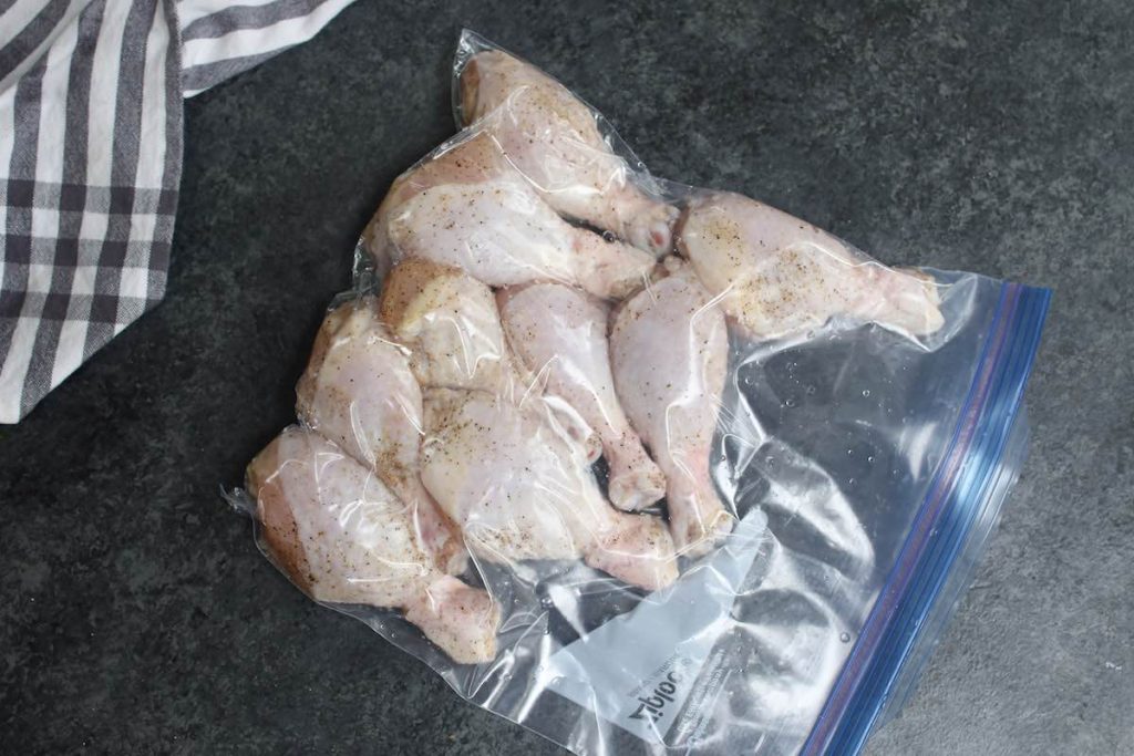 Vacuum sealed the chicken in a ziplock bag.