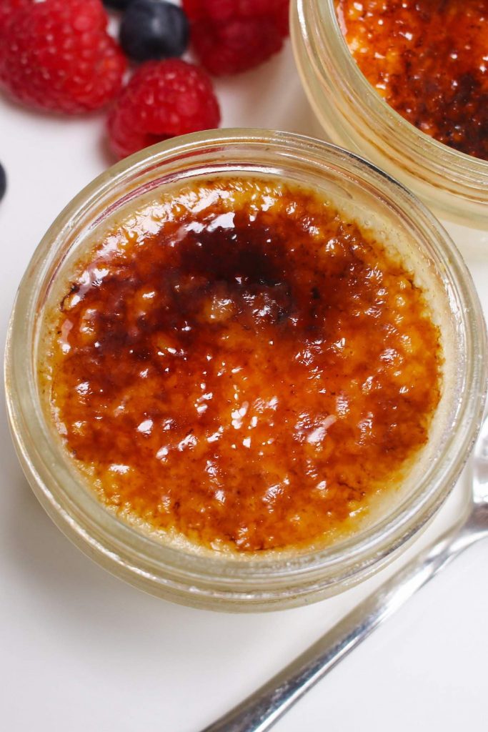 Sous Vide Crème Brûlée – creamy and silky-smooth custard filling with a crispy caramelized sugar topping! No tempering of eggs, and no risk of a curdled texture. Sous vide technique guarantees the perfect results EVERY TIME by cooking this dessert to the precise temperature you set.