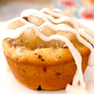 Cinnamon Roll Apple Pie Cups are like mini apple pies featuring a sweet apple pie filling packed inside fluffy and soft cinnamon roll crust. They’re a mouthwatering and bite-size dessert baked in a muffin tin. You can easily make them with only 3 ingredients in 20 minutes!
