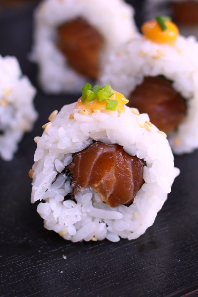 Spicy Salmon Roll