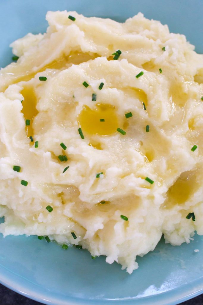 https://izzycooking.com/wp-content/uploads/2020/03/Sous-Vide-Mashed-Potatoes-683x1024.jpg