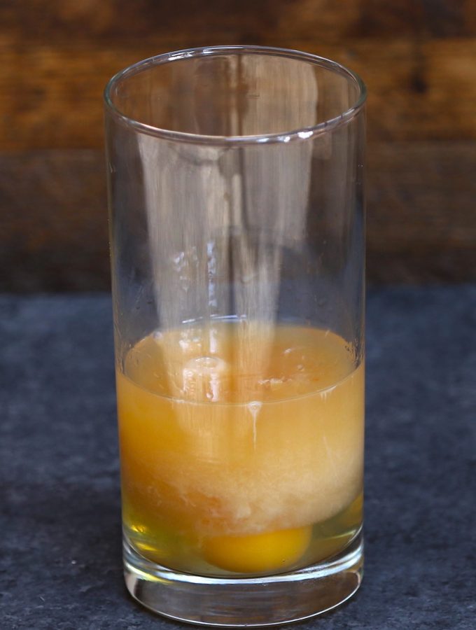 The Amber Moon is an American drink that has been around for a long time. Made with whiskey (or vodka), raw egg, and Tabasco, this cocktail used to be considered a “miner’s breakfast” in old days. Whether it’s an effective treatment for a hangover is controversial. #AmberMoon #AmberMoonCocktail