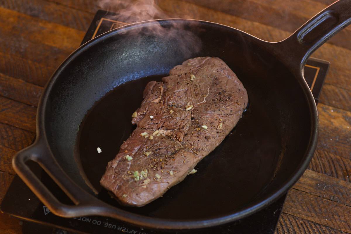 Perfect Sous Vide Sirloin Steak (+ Video)