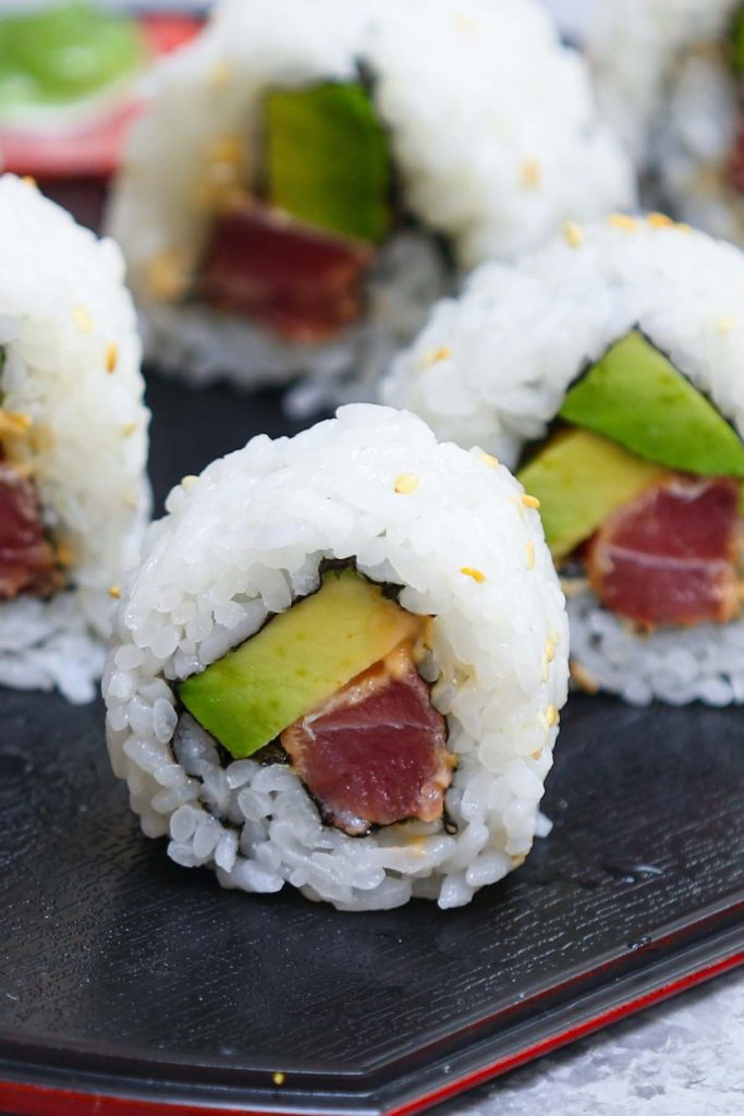 Spicy Tuna Roll (How to Make Tuna Sushi at Home)