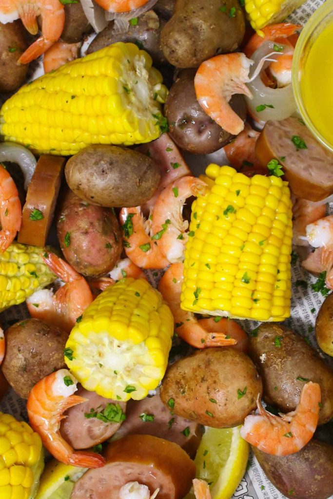 Low Country Boil (Easy Frogmore Stew Recipe)