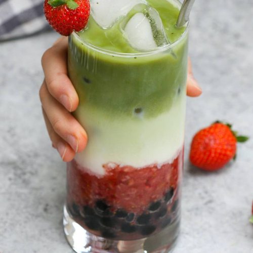 Easy Strawberry Matcha Latte {Boba Guys Copycat Recipe}