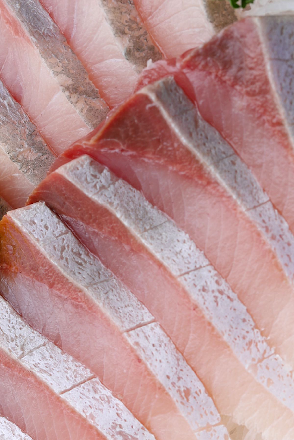 Yellowtail Sashimi (How to Make Hamachi Sashimi)