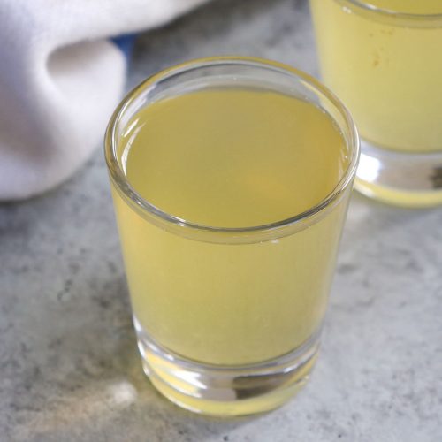 Apple Cider Vinegar Shots (Health Benefits + How to Drink ACV Shots)