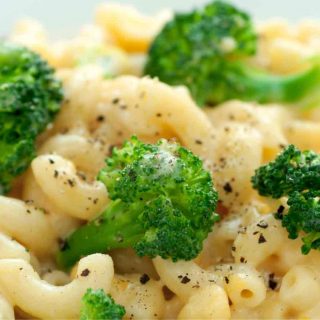 Easy steamed broccoli is one of the best side dishes to serve with Mac and Cheese.