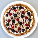 This healthy no-bake breakfast pie is easy to make and perfect for breakfast potluck parties.