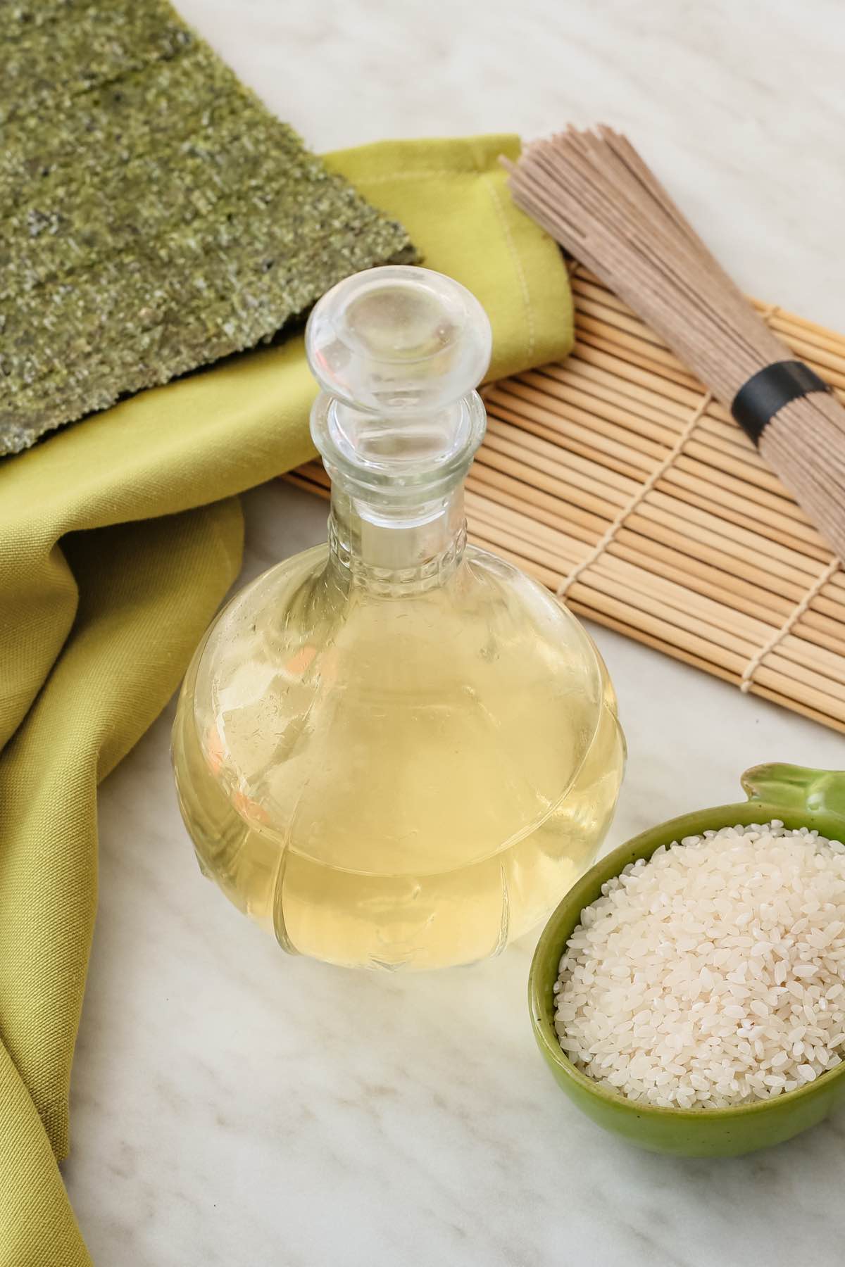 7 Best Rice Vinegar Substitutes (From White Wine Vinegar to Champagne