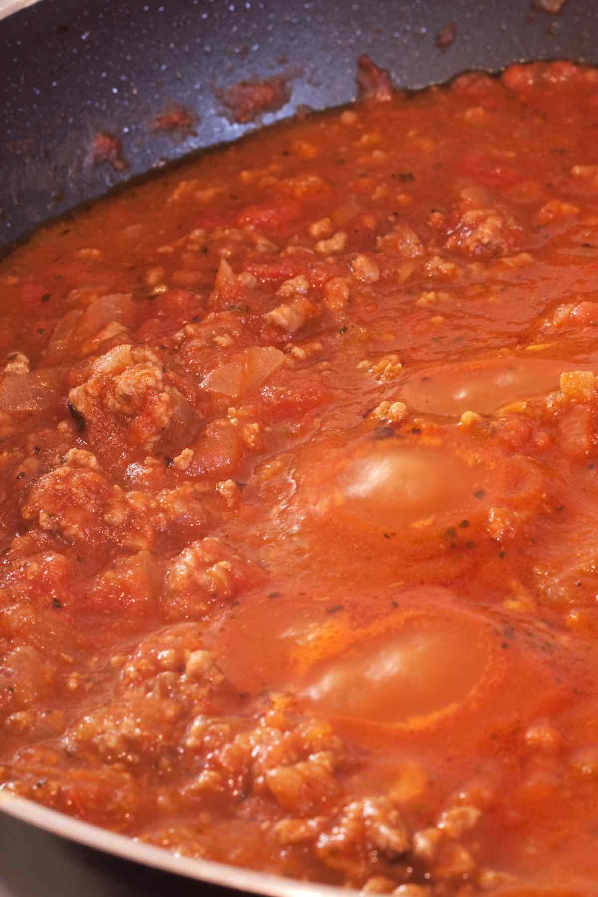 How to Thicken Spaghetti Sauce (9 Easy Ways)