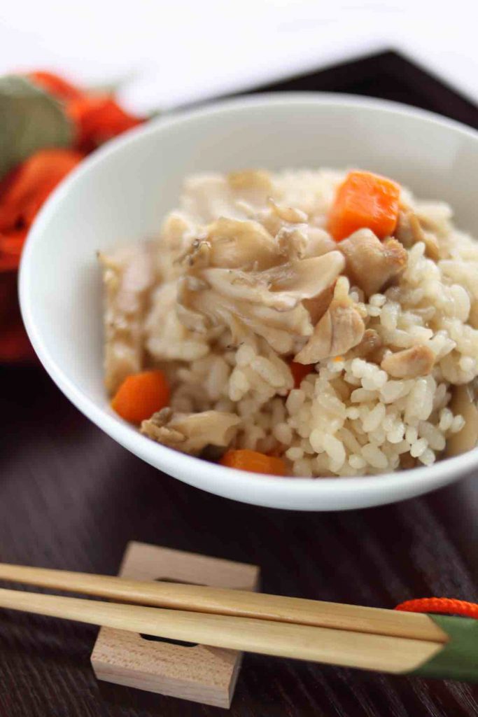Rice rice with chicken and rice mushrooms