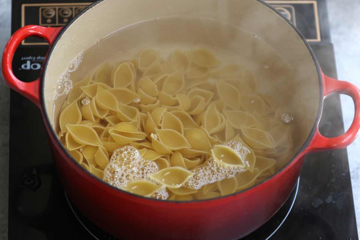 Gigi hadid pasta step 1: cooking the pasta