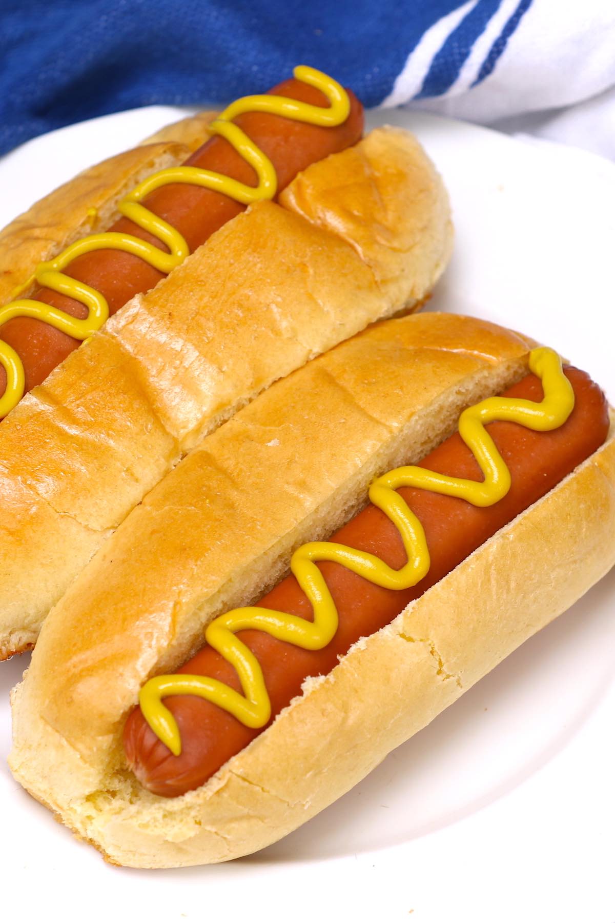 16 Best Sides for Hot Dogs (Easy Side Dishes Besides French Fries)