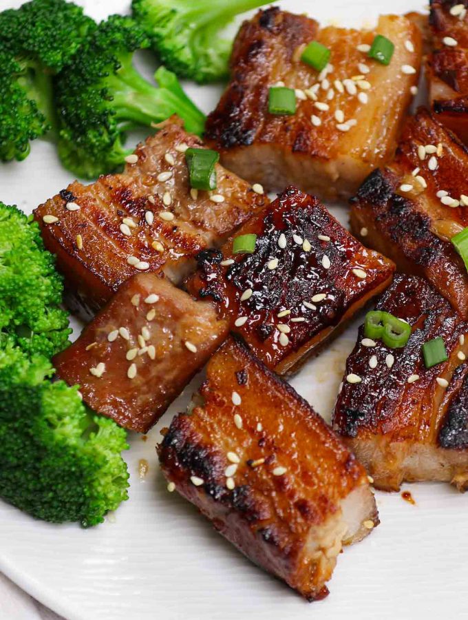 There’s nothing quite as delectable as tender, succulent Honey Garlic Sous Vide Pork Belly. This thick and meaty cut of pork is popular in Asian cuisine. The sous vide method cooks pork belly perfectly, and a quick sear makes the skin crispy and packed with all the umami goodness of sizzling bacon.