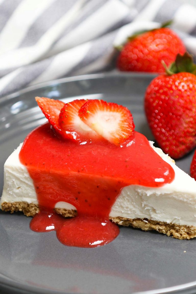 Best Strawberry Glaze (For Cheesecake, Pie and More) IzzyCooking