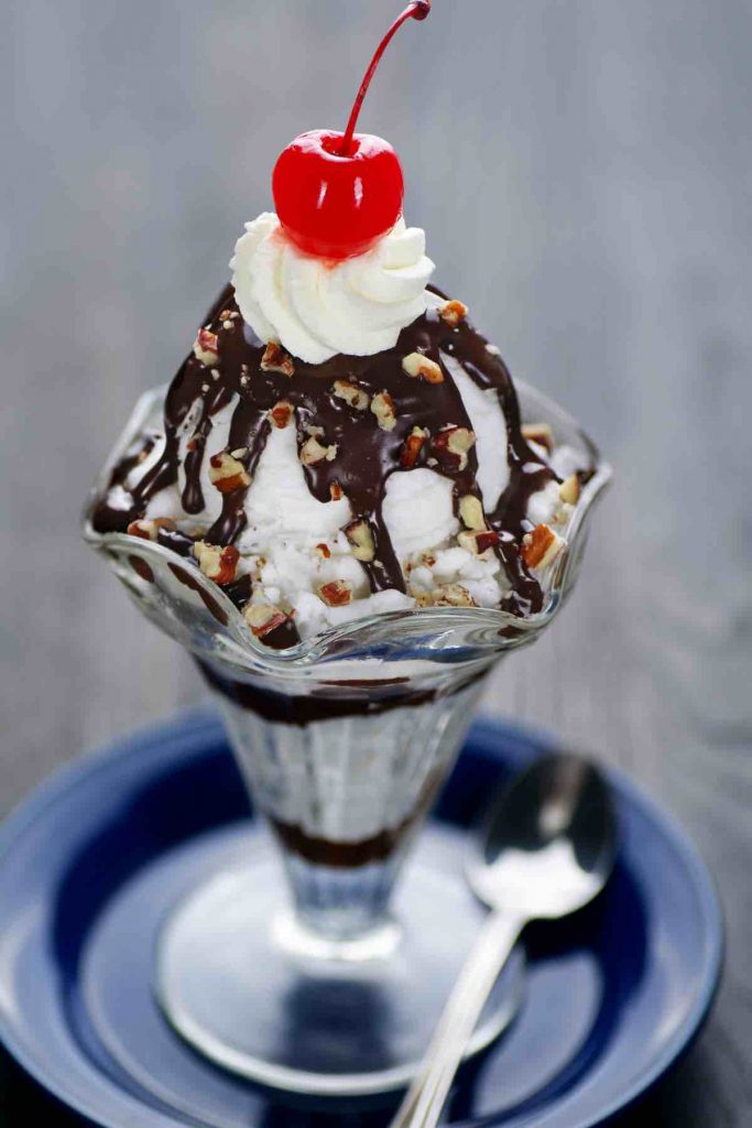 I Scream, You Scream, we all scream for ice cream! With the hot days ahead, we've got 10 Best Ice Cream Sundae ideas that will cool you down, fill you up and satisfy all of those cravings! From hot fudge to strawberry, banana split, and chocolate, we will walk you through some of the best sundaes to enjoy!!