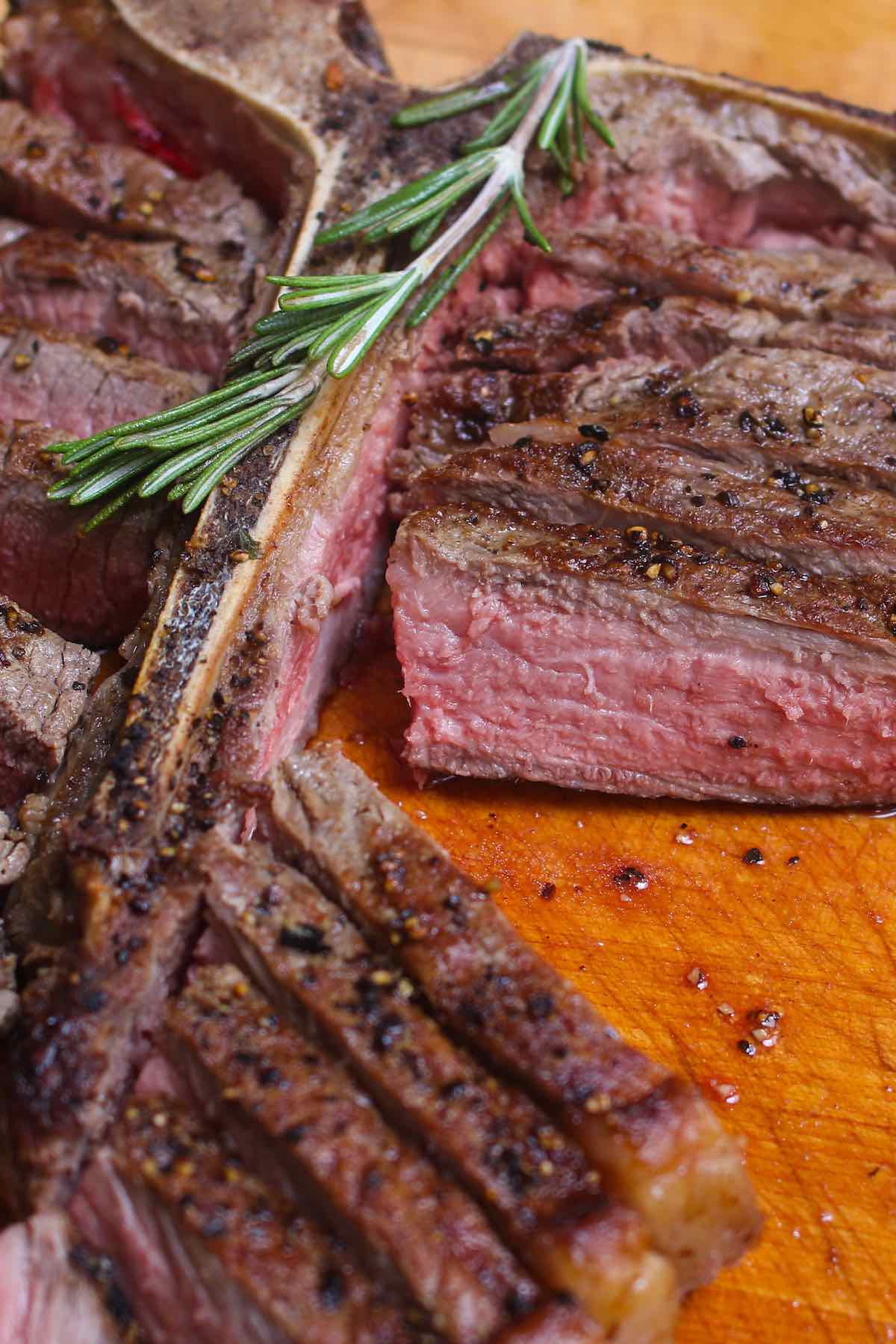 There's nothing better than a steak dinner. We've rounded up the 15 Best Steak Dinner Ideas and even beginner cooks will find these simple recipes come together with ease. From porterhouse to ribeye to flank steak, this list covers the most common types of steak. Grilled, broiled, pan-seared, or even sous vide – so many choices – enjoy!