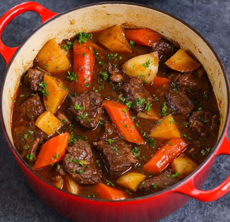 24 Best Dutch Oven Recipes that are Easy to Make - IzzyCooking