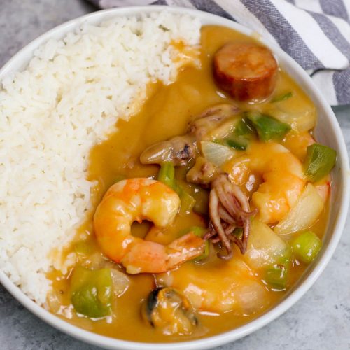 Authentic Louisiana Seafood Gumbo - IzzyCooking