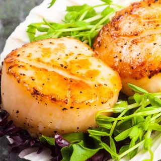 Steamed Broccoli is a healthy side dish that pairs perfectly with scallops. Plus it’s healthy, low carb, and Keto-friendly.