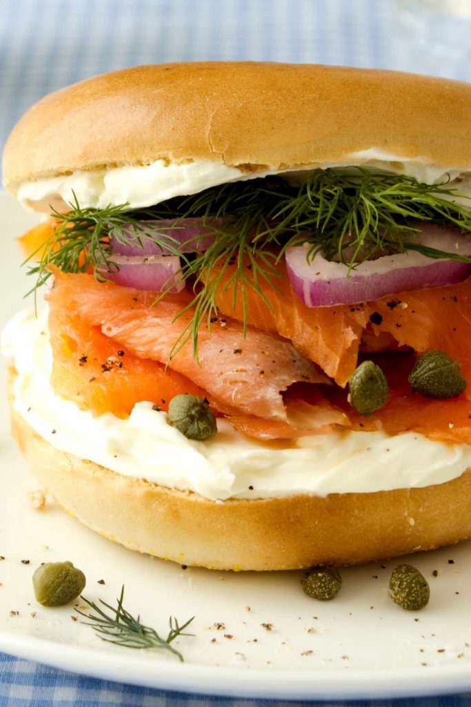 15 Best Breakfast Bagel Ideas (Easy Breakfast Bagel Sandwich Recipe ...