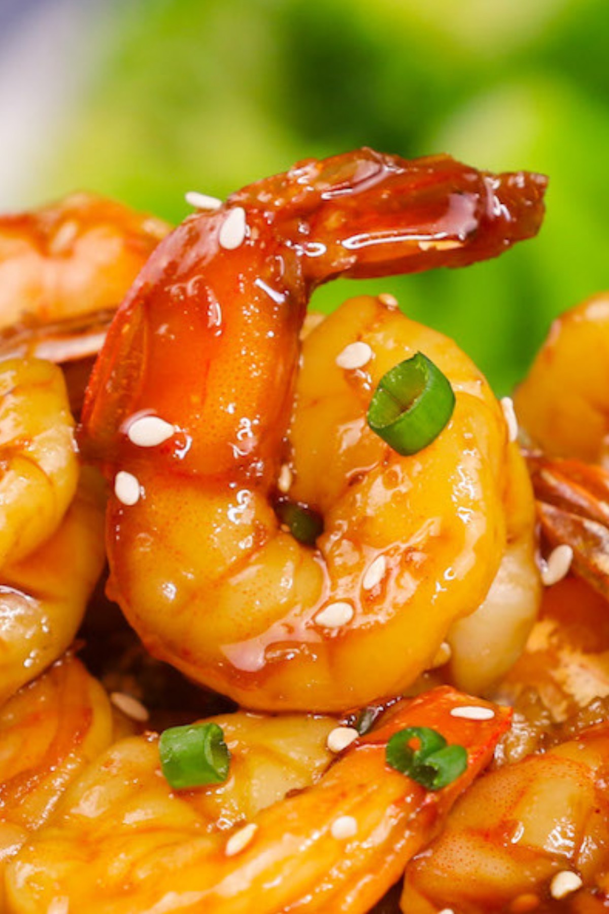 Did you know that you can cook frozen shrimp straight out of the freezer with no thawing necessary? Once you learn some simple tips, you’ll get juicy and delicious shrimp every time. We’ve covered different easy methods on cooking frozen shrimp.