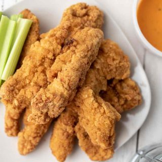 If you’ve never had the Raising Cane’s Chicken Fingers, you’ve been truly missing out! These crispy fingers are made with juicy chicken breast and served with the famous Cane’s sauce.