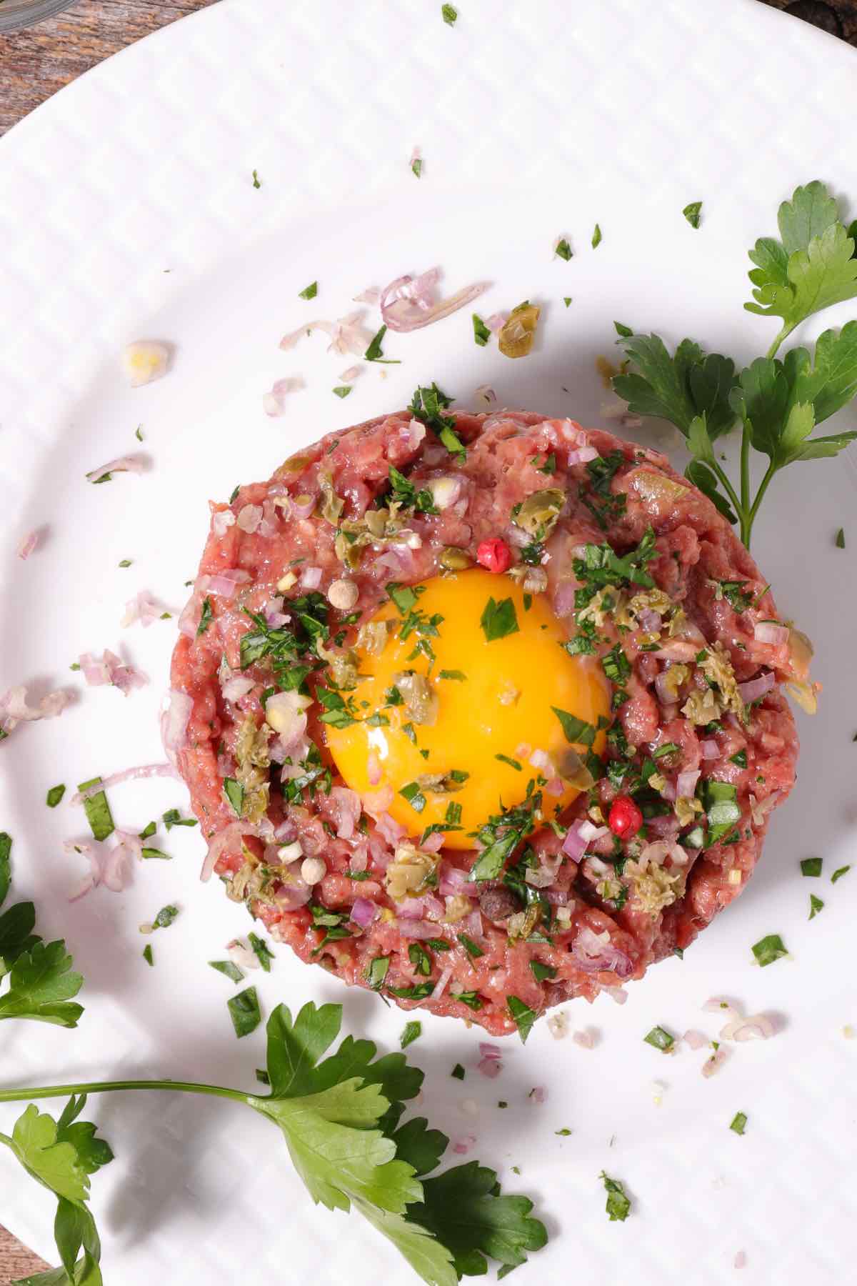 Steak Tartare is meaty, delicious, and full of flavor. Considered a French delicacy, this minced beef tartare is highly revered by foodies and steak connoisseurs who like their steak raw.