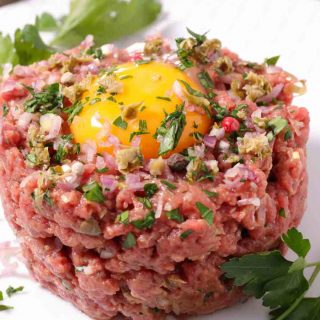 Steak Tartare is meaty, delicious, and full of flavor. Considered a French delicacy, this minced beef tartare is highly revered by foodies and steak connoisseurs who like their steak raw.