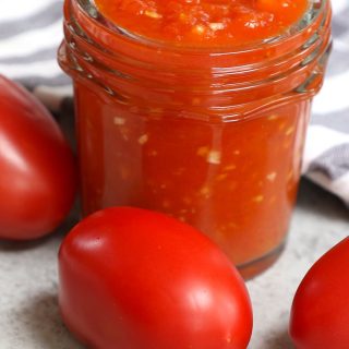 Tomatoes are one of those versatile items that can be used fresh, cooked, or dried. Below you will find 25 of the Best Tomato Recipes that will have you wanting to grow your own tomatoes! They come in a variety of shapes, colors, and sizes. Now imagine using them for recipes from soups to tarts to pasta!