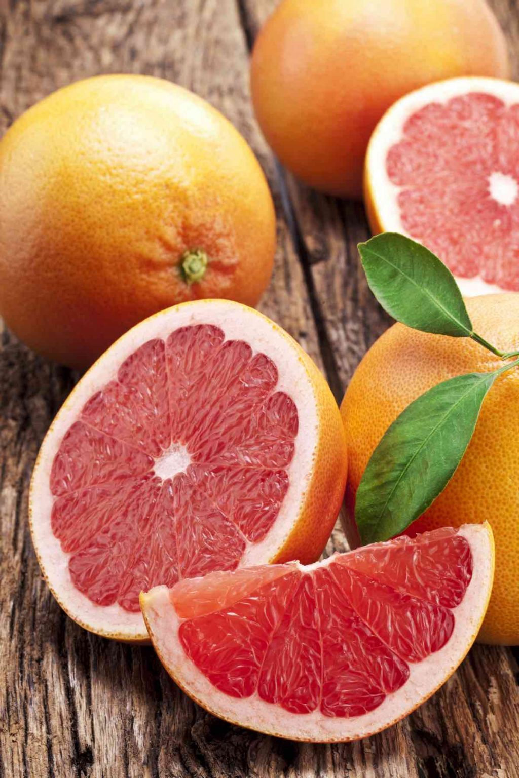 Grapefruit Juice (Recipe & Benefits of Grapefruit) IzzyCooking