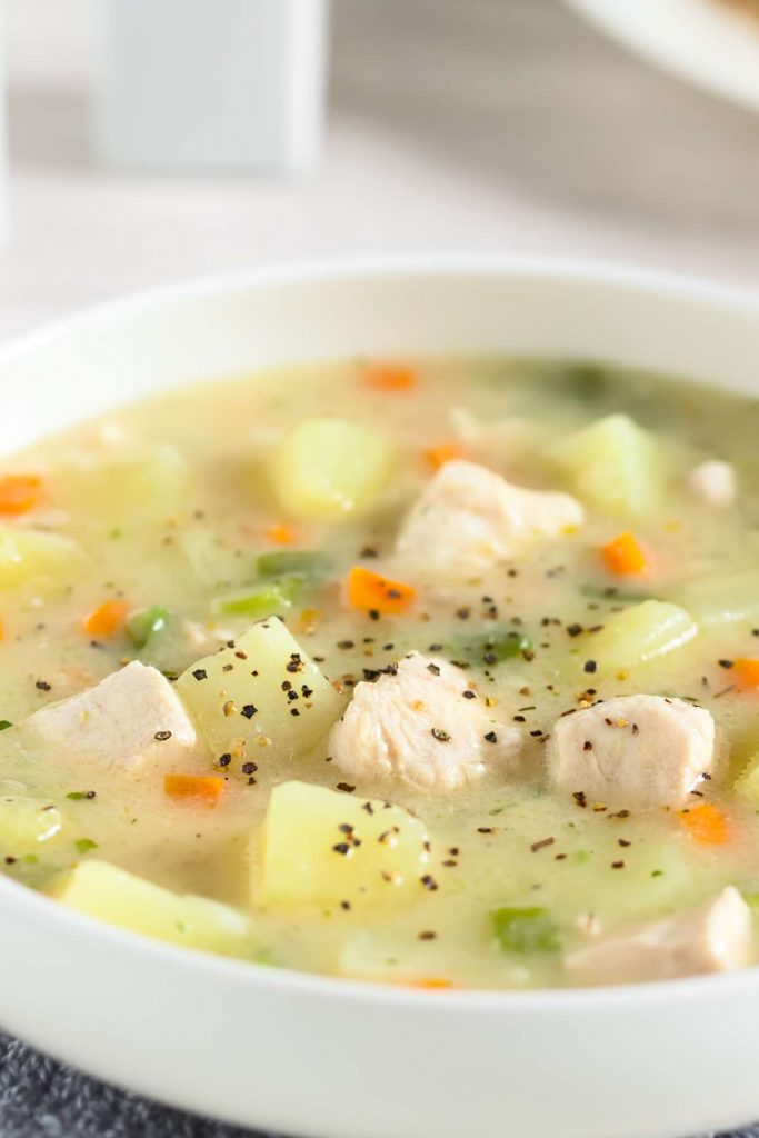 Healthy Crockpot Potato Soup with Chicken