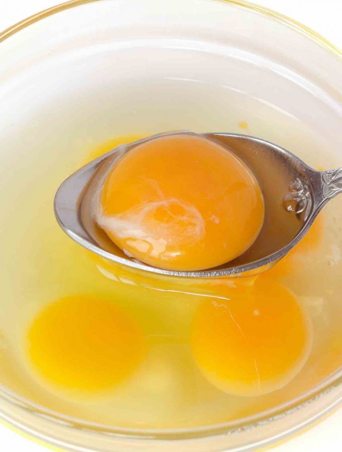 When using uncooked or undercooked eggs for certain recipes, Pasteurized Eggs reduce the risk of foodborne illnesses. For those who like sunny-side up runny eggs on their ramen or a rich carbonara sauce, pasteurization or the heat-treated egg brings peace of mind.