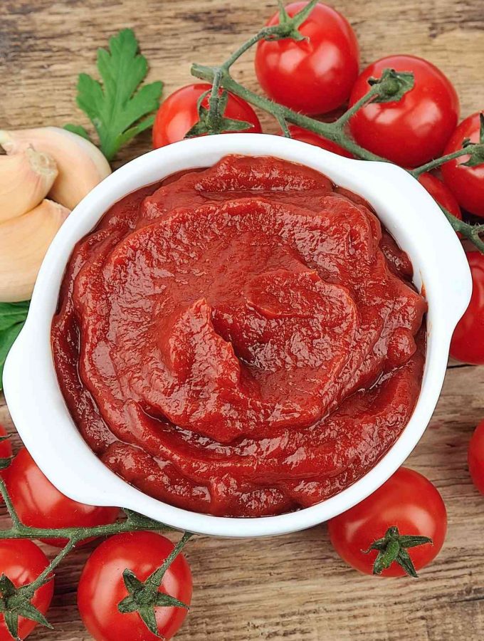 Tomato paste is a convenient and popular ingredient in many Italian dishes. It also adds a deep and rich umami flavor to soups, stews, and casseroles. But what if you’ve run out of tomato paste while preparing a meal? Save yourself a last-minute trip to the grocery store with these simple Tomato Paste Substitutes.