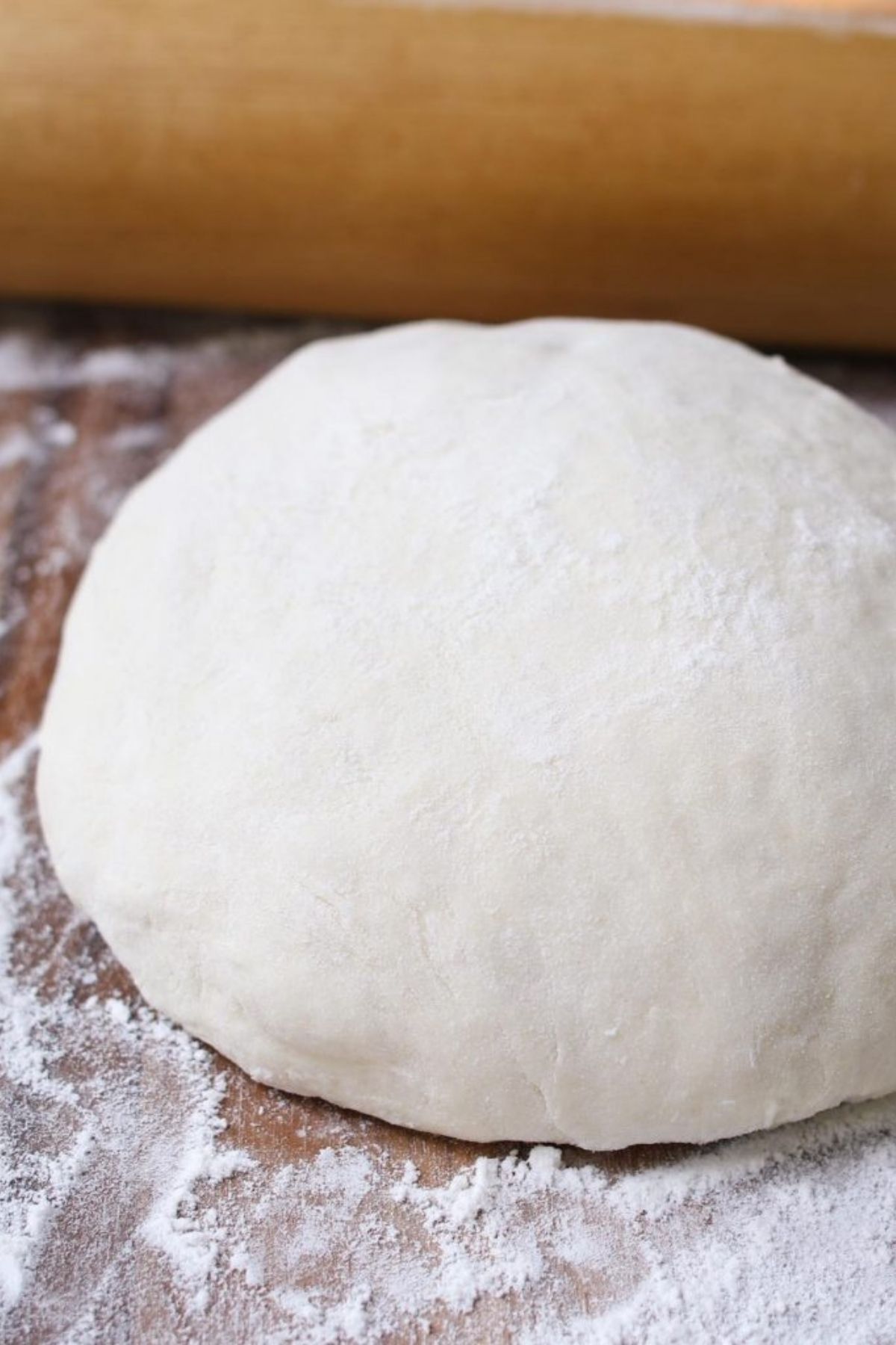 Ever wonder what’s the best flour for pizza? There are many types of flour on the market, including gluten-free options such as almond flour and oat flour. How do you know which will make the best pizza dough? Here’s your definitive guide.