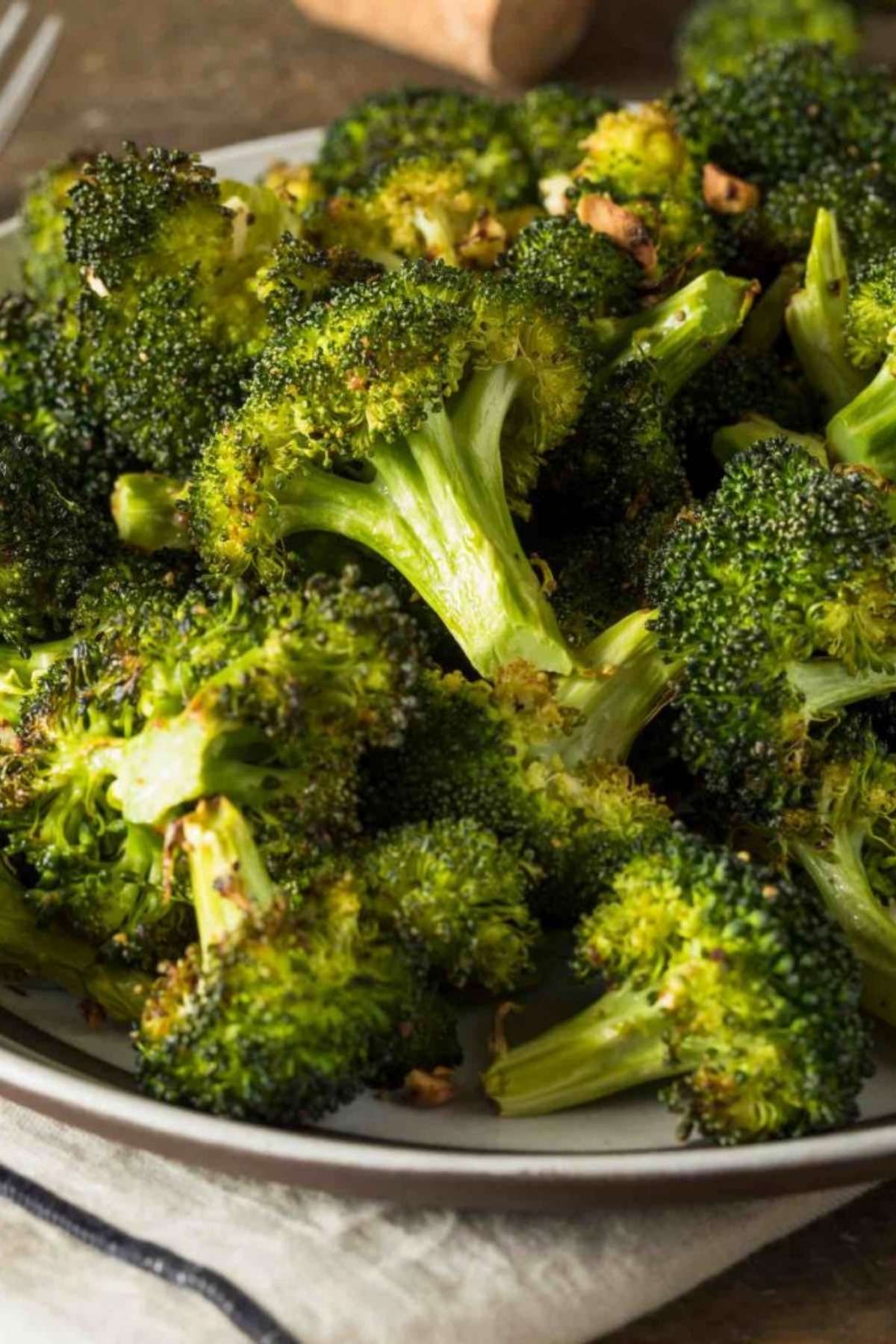 Broccoli is one of the most versatile vegetables to eat. You can enjoy it raw with dips, pureed in creamy soups, tossed into stir frys, featured in salads, and much more! The secret to great tasting broccoli that’s tender and crisp is to avoid overcooking it. We’ve gathered 22 of the Best Broccoli Recipes for you to try. We think you’ll love them!