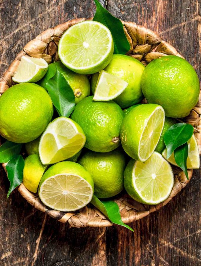 Sweet, sour, bitter and tart - words that describe a lemon or a lime? You’ll find the answer to that and so much more in this article. From the benefits, tastes, shape and uses, there are many similarities and differences between lime and lemon.