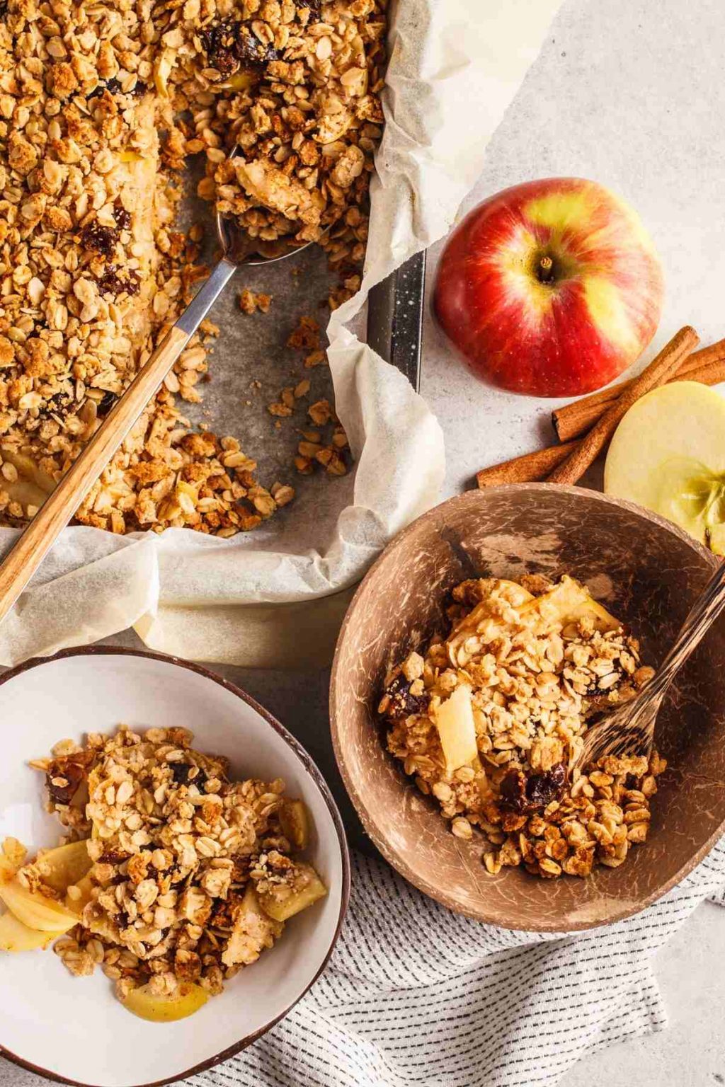 30 Best Apple Desserts (Easy and Delicious) - IzzyCooking