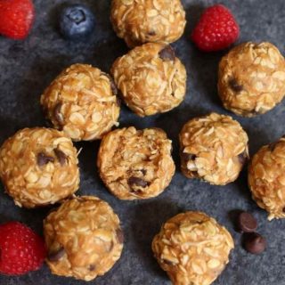 While it’s often paired with jam or jelly, peanut butter is a versatile ingredient that’s great for baking too. Here we’ve rounded up the 22 of the Best Peanut Butter Snacks that will delight your taste buds. For healthy, easy, vegan and keto-friendly peanut butter snacks - this article has got you covered!