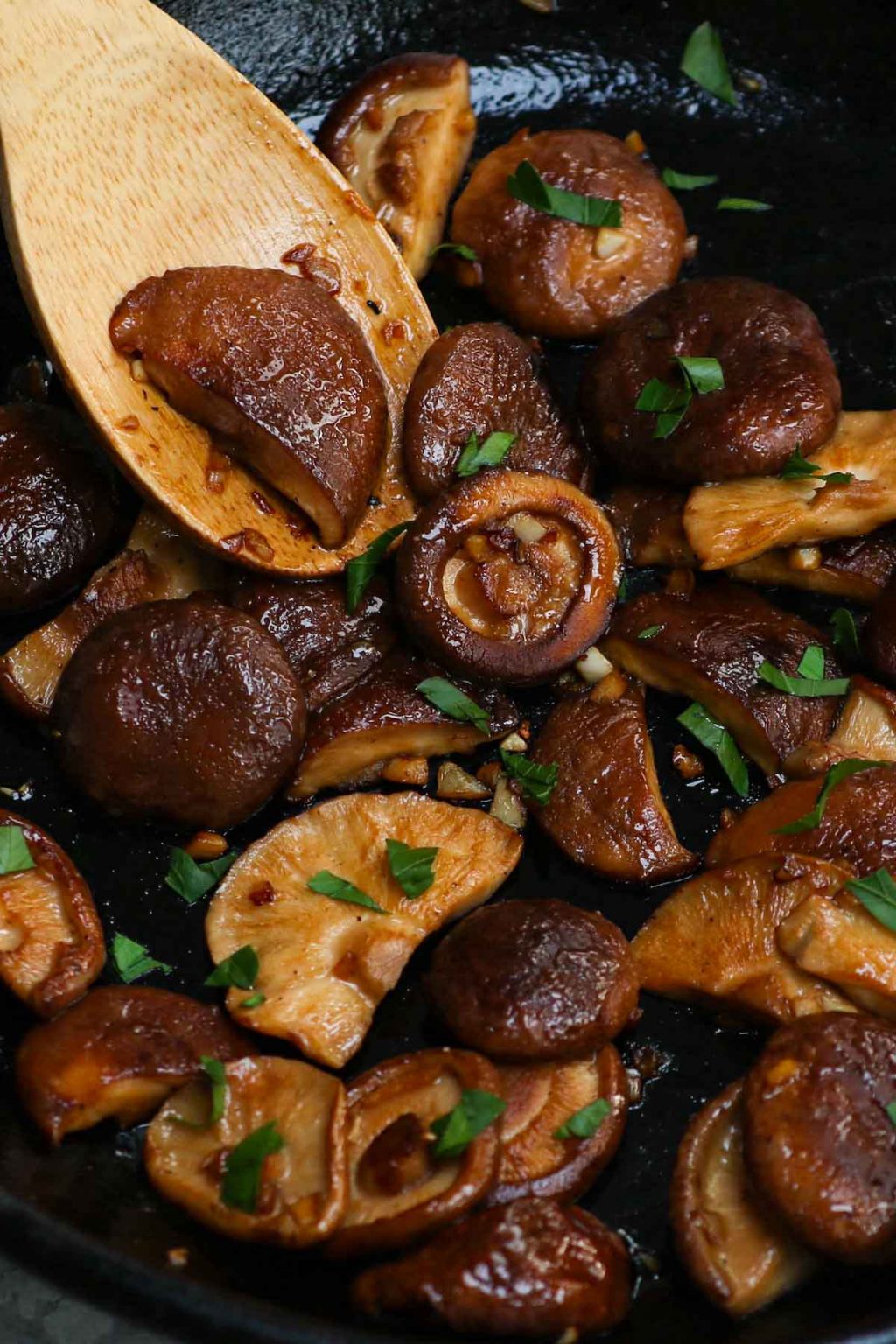 Best Sautéed Shiitake Mushroom Recipe (+Benefits and Nutrition