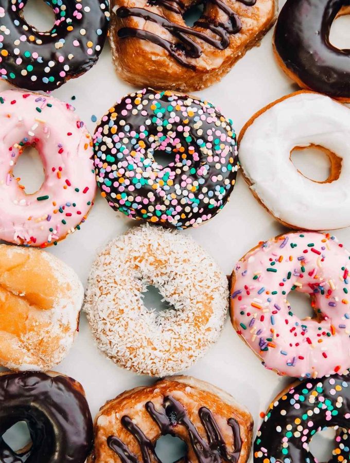 Coffee and a donut go hand-in-hand on weekday mornings. For many of us, it’s part of our daily routine! Whether you prefer your donuts chocolate glazed, fruit-filled, or tossed in cinnamon sugar, there’s a donut flavor for everyone.