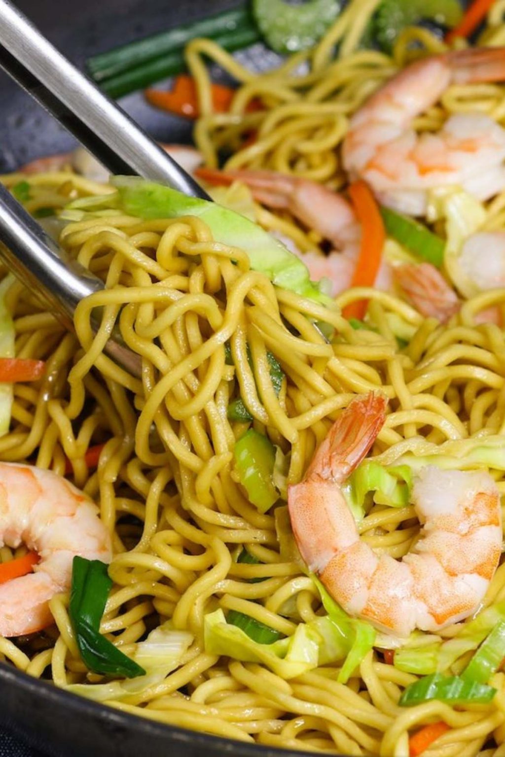 what-is-chow-mein-and-the-difference-between-chow-mein-and-lo-mein