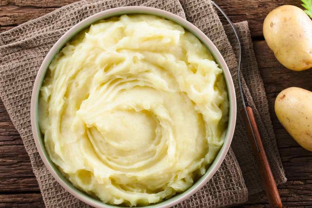 Mashed potatoes are a delicious side dish to enjoy with everything from meat, fish, and chicken, to grilled veggies, and pot pies. The challenge with mashed potatoes is making sure it comes out just right. You want it to be creamy, rich, and smooth &ndash; definitely not thin and runny. 