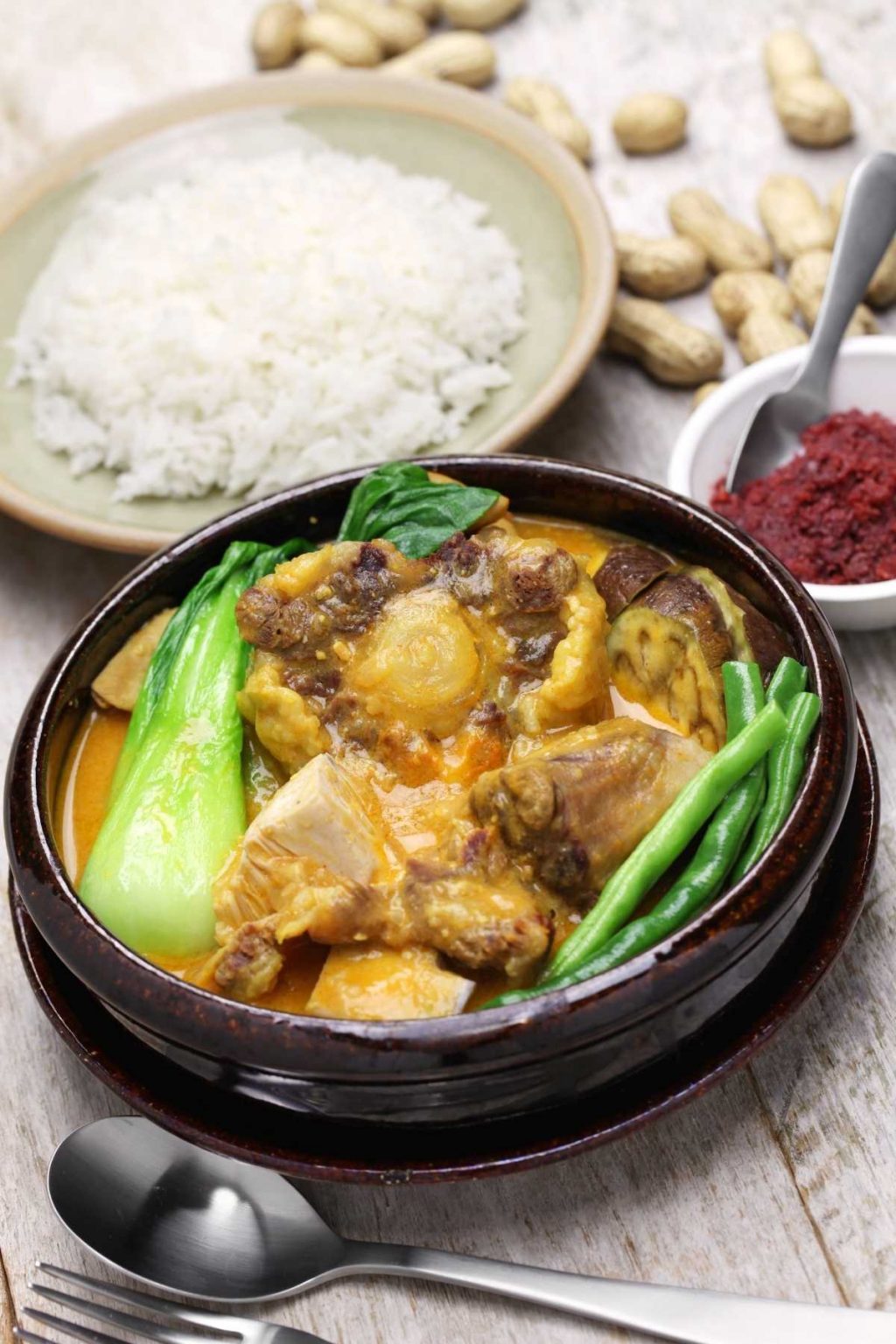 27 Easy Filipino Recipes (Best Filipino Food) - IzzyCooking