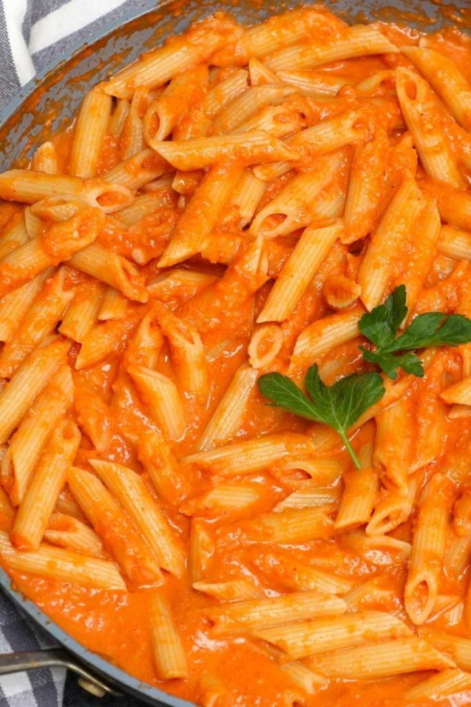 Penne Pasta with Vodka Sauce