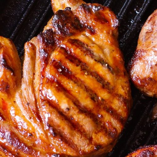 pork-chop-grill-temp-what-temperature-to-grill-pork-chops-izzycooking