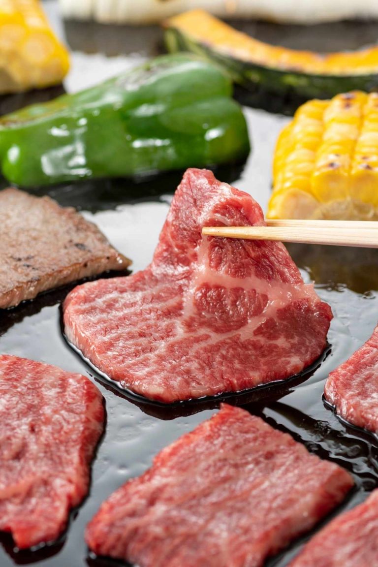 Teppanyaki vs. Hibachi (Difference Between the Two Japanese Cooking