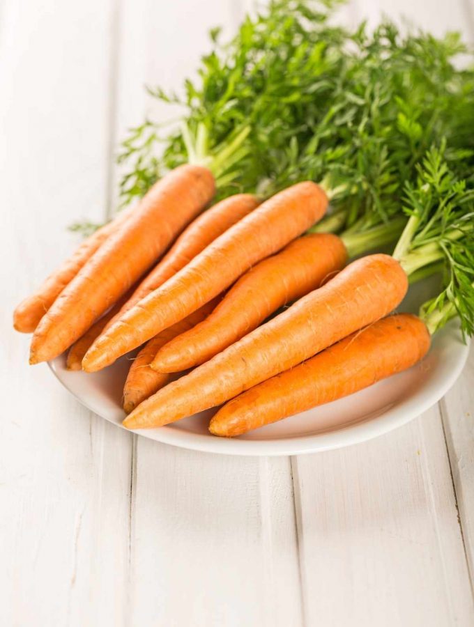 Carrots contain few calories and little fat which is why they are often incorporated in diets. However, are carrots considered to be keto and how many carbs do they have? Let’s do a deep dive on carrots.